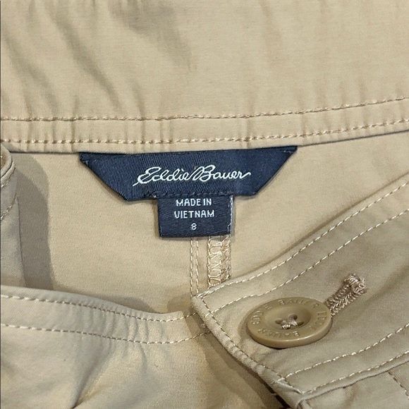 Eddie Bauer Khaki Shorts - Picture 2 of 8